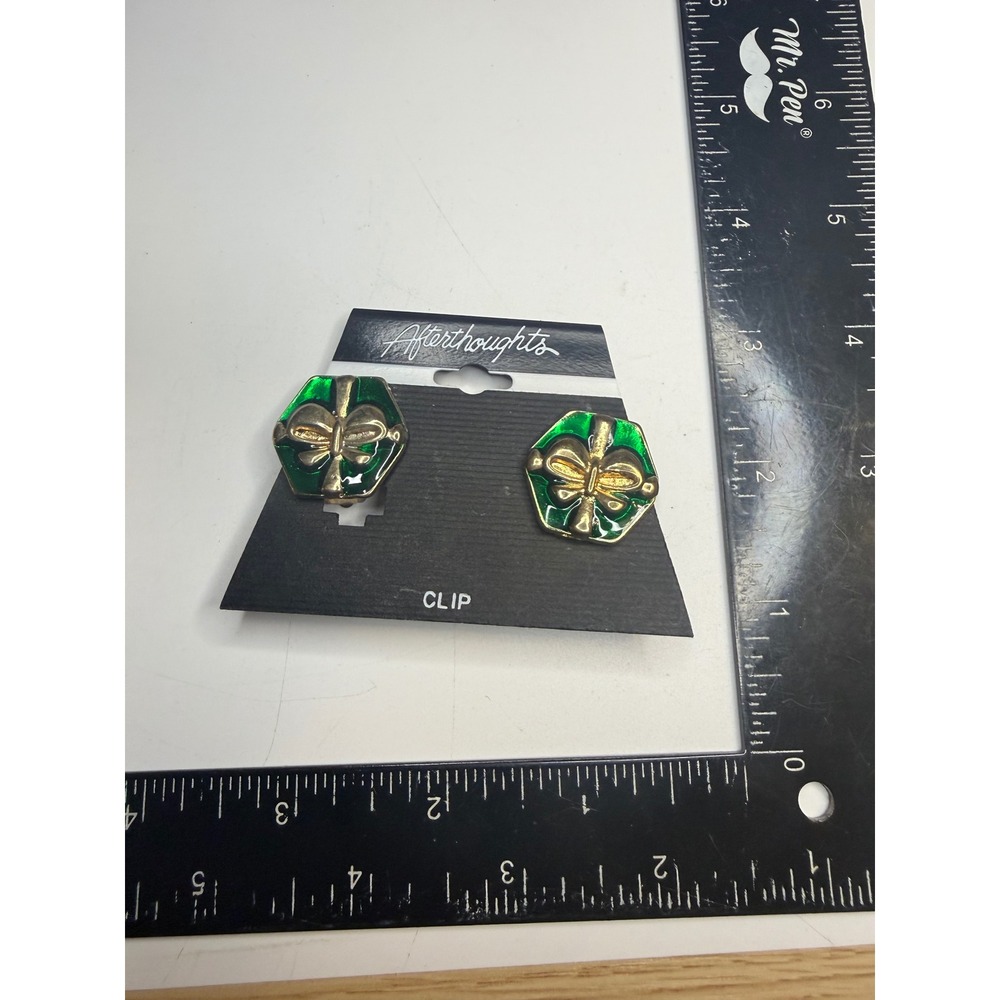 Afterthoughts Green Enamel Gold Tone Bow Hexagon Clip On Earrings Vintage Korea